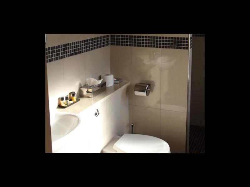 Clover Spa And Hotel Бирмингам Стая снимка